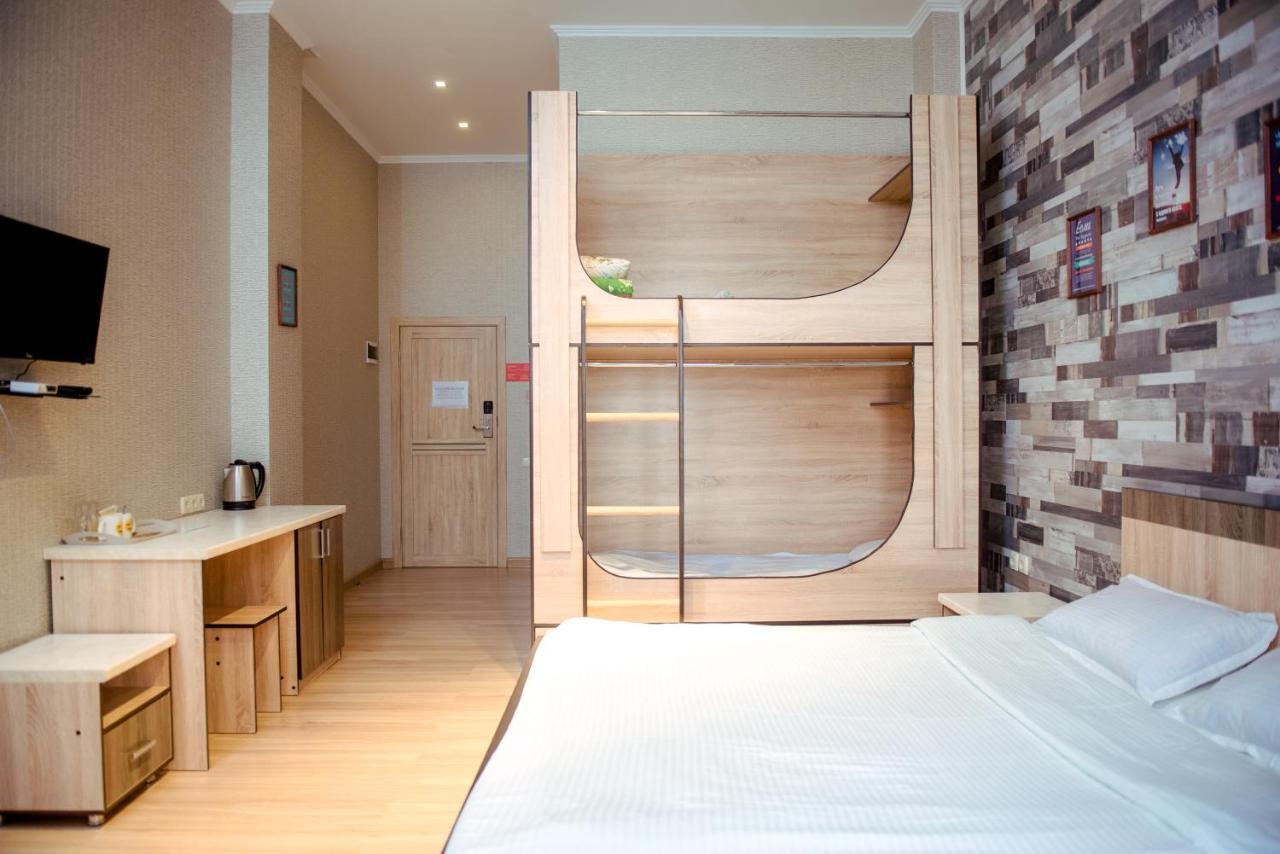 Nicehostel Актобе Экстерьер фото